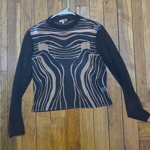 Fashion Nova Black and Tan Graphic Fitted Blouse